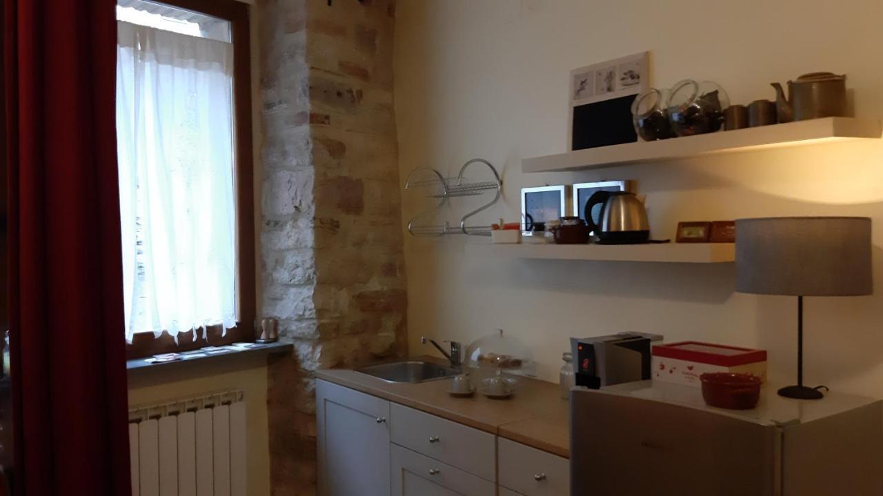 Civico 10 Hotel Gubbio Luaran gambar