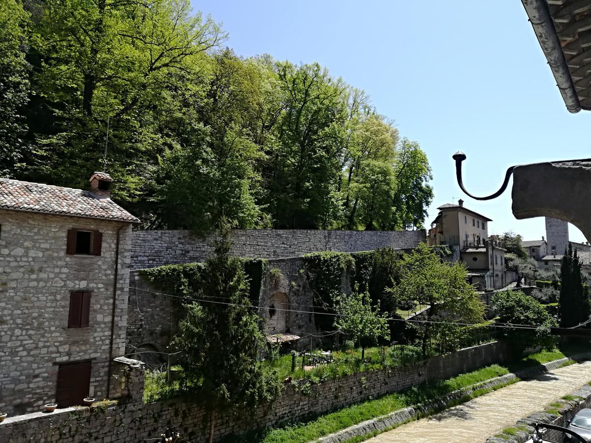 Civico 10 Hotel Gubbio Luaran gambar