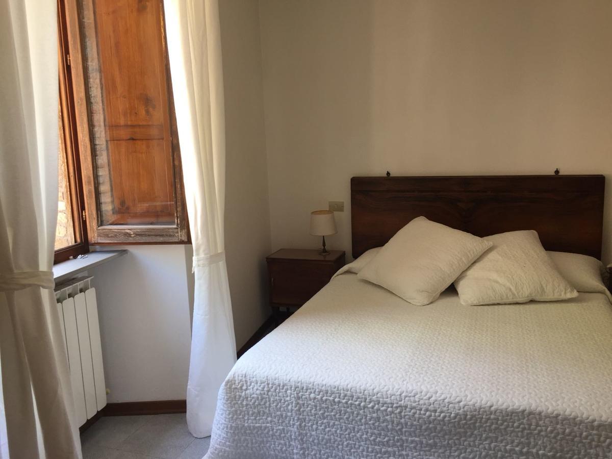 Civico 10 Hotel Gubbio Luaran gambar