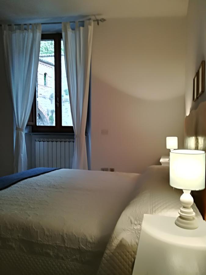 Civico 10 Hotel Gubbio Luaran gambar
